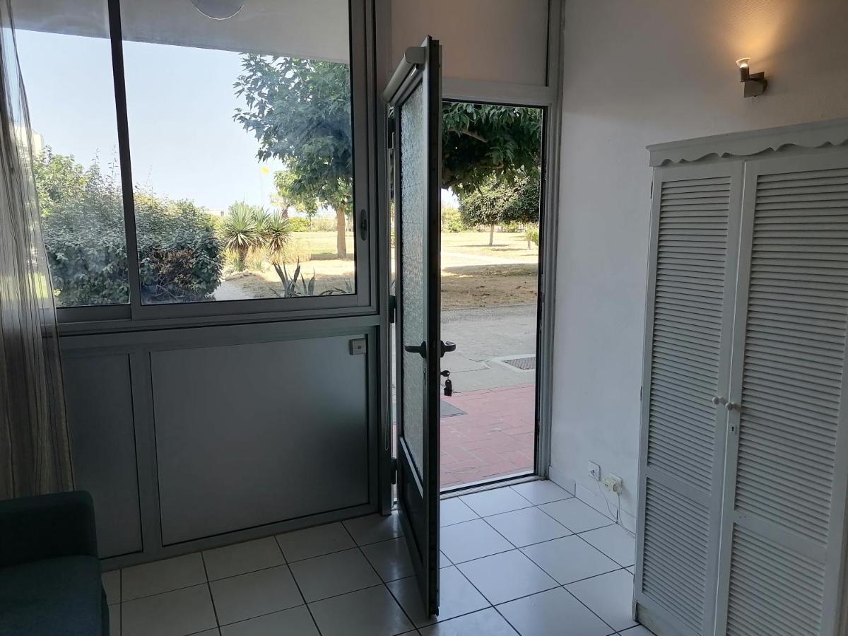 Ground Floor Studio With Access To Beach And Pool Le Barcarès Eksteriør bilde